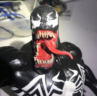 Venom Fully Built & Painted 1/6th Scale With Display Case