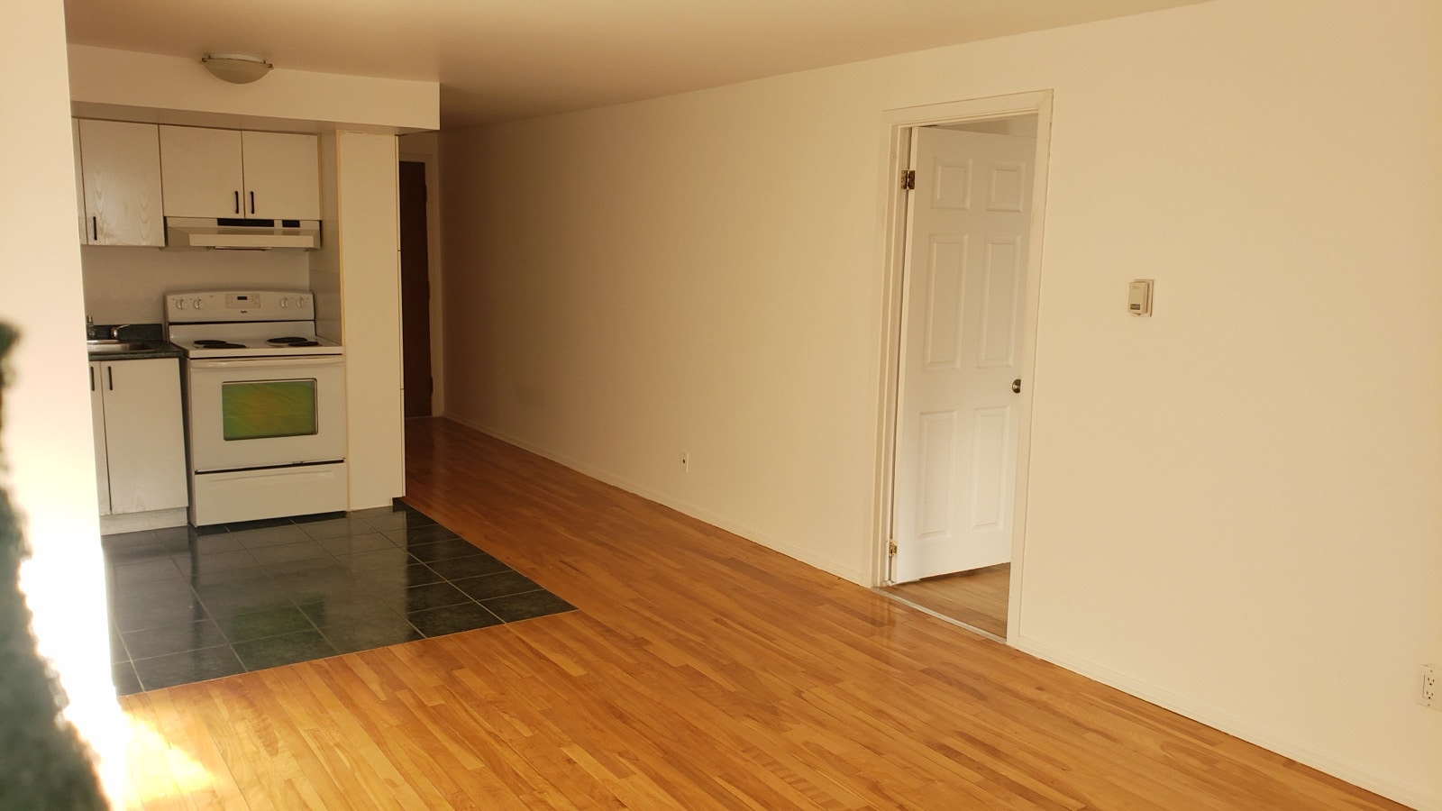 3½  GRAND Rénovés — PROMO !!! — photo 3