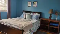 LARGE FURNISHED ROOM 5 MINUTES TO SQUARE ONE