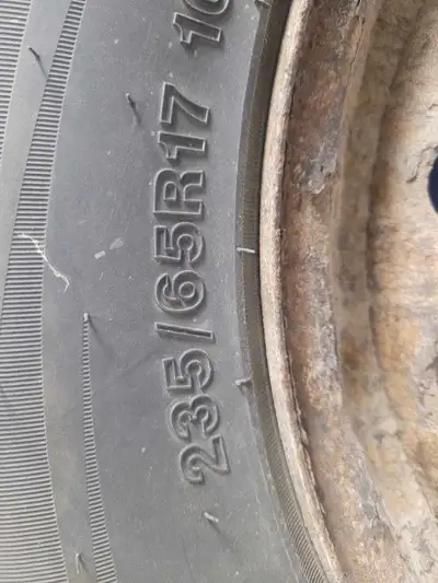 4 good used tires, bought last year. Lots of tread left. Was used for a 2017 Santa fe sport.... $250...