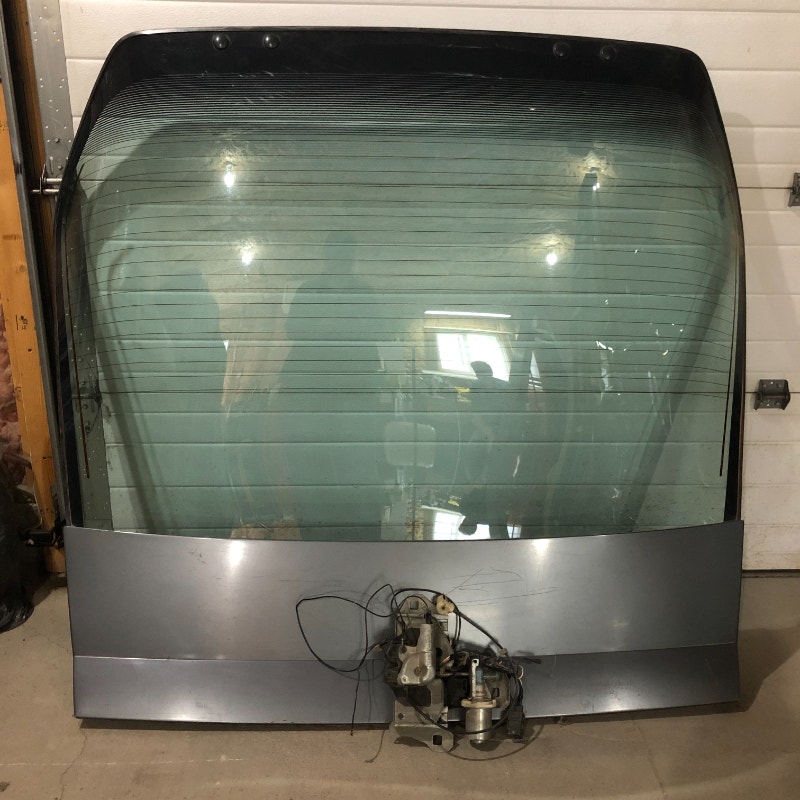 1988 Camaro Rear Hatch Window Glass Heated C/W Motor and Spoiler Auto