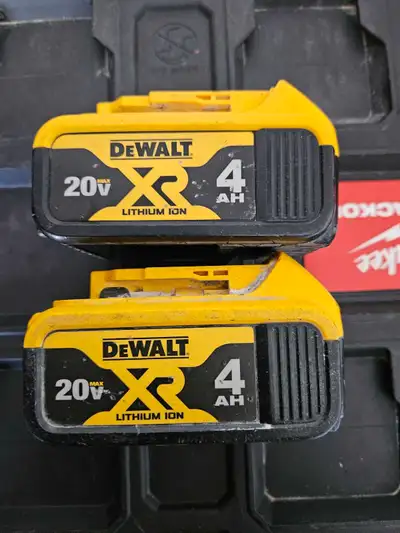 Dewalt 20v Max 4ah Battery (2), View more