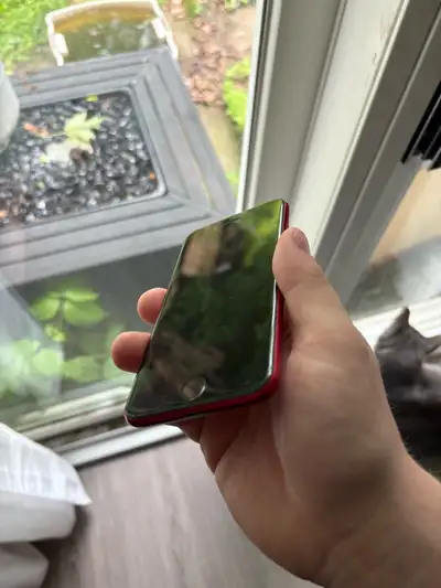 Apple iPhone SE 2020, View more