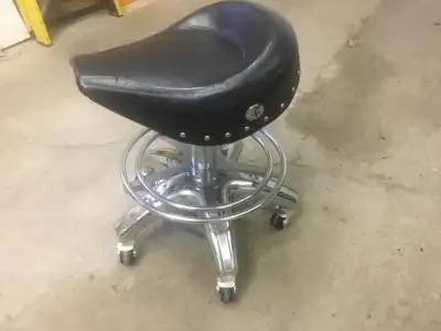 Father in law passed away. We have no interest in keeping this stool. Leather is great. Gas lift wor...