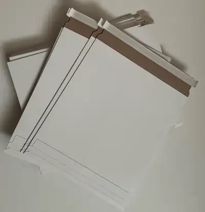 30 Self-Seal Easy-Open (Pull Tab Strip) Mailers, 12-3⁄4 x 15”, View more