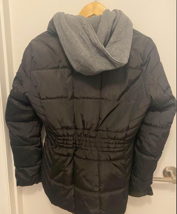 Tommy Hilfiger Women's Medium Winter Jacket in Women's - Tops & Outerwear in Lethbridge - Image 3
