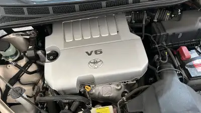 Selling 2007 Toyota sienna with low km, never winter driven it’s whole life Comes with aftermarket C...