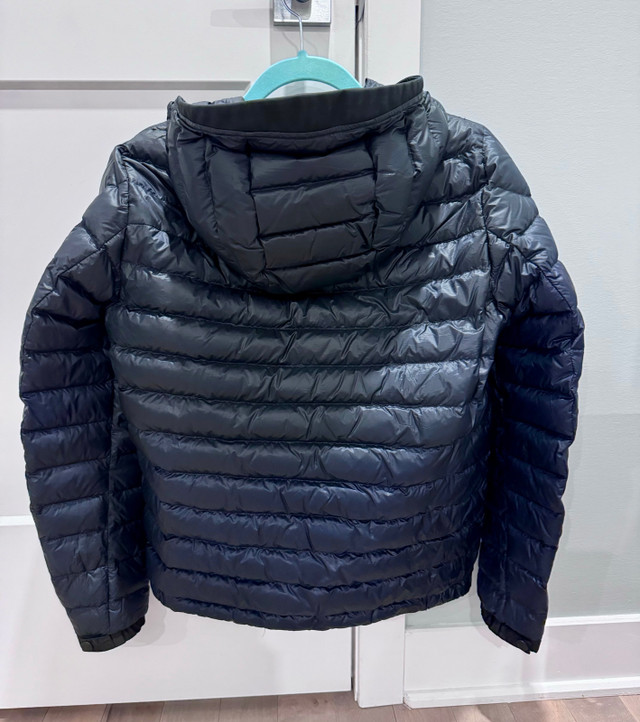Authentic Moncler jacket for men size 1 small dans Hommes  à Ville de Montréal - Image 4