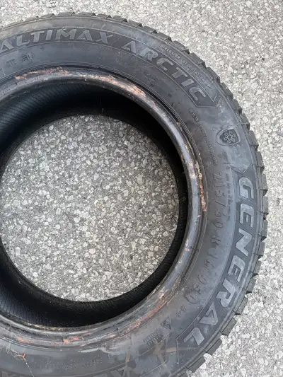 I'm selling a set of four General Altimax Arctic winter tires, size 215/60R16. These tires have been...