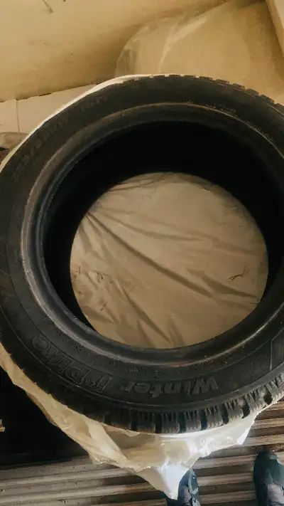 225 55 17 Bridgestone Winter 85% tread. Used for 3 months