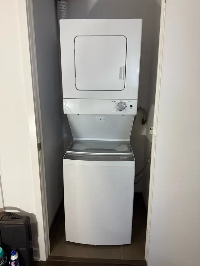 Whirlpool Washer / Dryer in Washers & Dryers in City of Toronto - Image 2