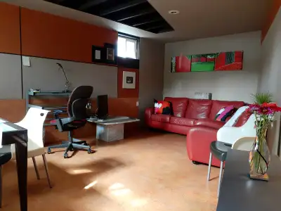 FURNISHED 2 bedroom basement apartment for SHORT or LONGER TERM RENTALS or 8 month lease for student...