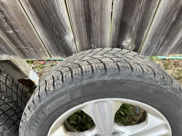 4 Michelin X ICE TIRES with Alloy RIMS in Tires & Rims in Annapolis Valley - Image 3