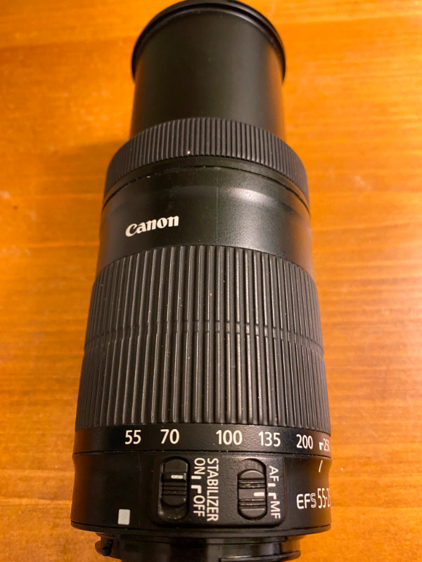 Canon EF-S 55-250 F4 - 5.6 lens in Cameras & Camcorders in Barrie - Image 2