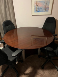 Round table, 4 office chairs