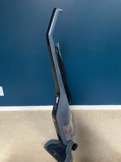 Hoover Power Brush WindTunnel Vacuum for sale. Moved into my partner's house and have no need for a...