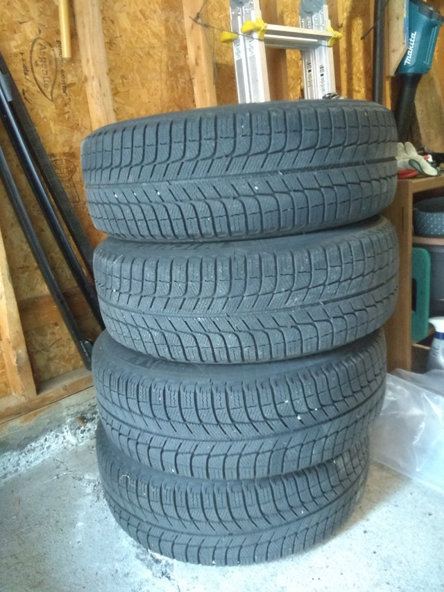 Winter Michelin tires 215/65R16 in Tires & Rims in Ottawa