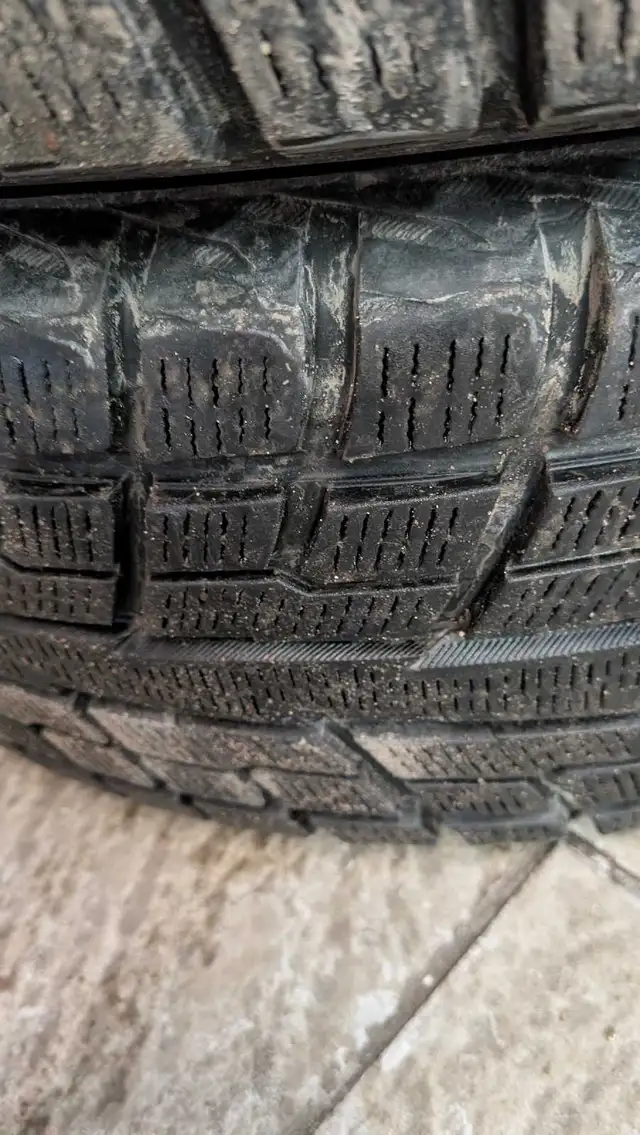 yokohama iceguard 215/65R16 in Tires & Rims in Oakville / Halton Region - Image 6