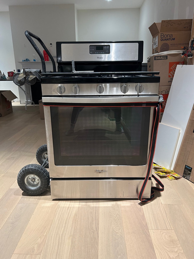 Whirlpool gas range   in Stoves, Ovens & Ranges in Markham / York Region