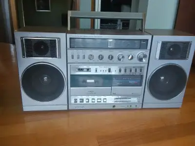 Vintage 1980's boom box collectable Works Has VU meters, View more