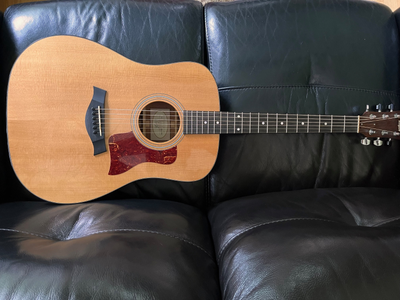 Taylor 310  (circa 2005), View more