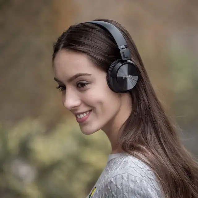 Philips Bluetooth stereo headset SHB3060 in Headphones in Mississauga / Peel Region - Image 7