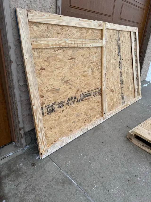 dog house cat house wood box in Other in Saskatoon - Image 4