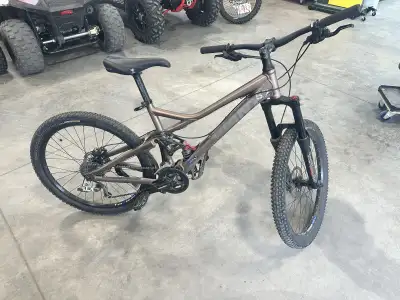 Giant Reign X2 – 26" Medium – Great Shape, View more