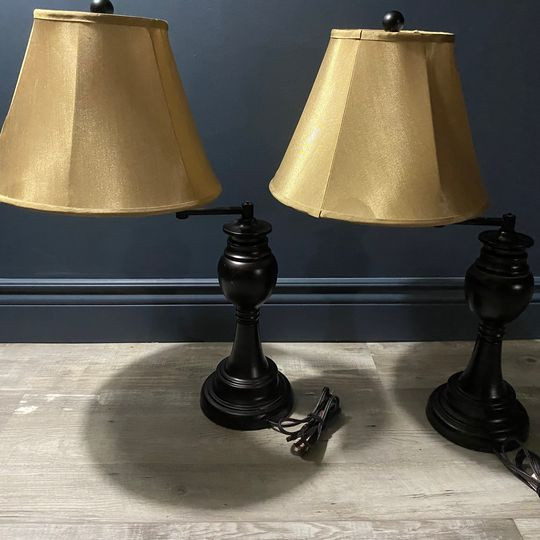 Swing Arm Table Lamps in Indoor Lighting & Fans in Thunder Bay - Image 2