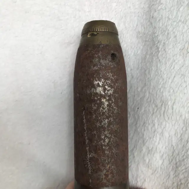WW1 2 Pounder Shell Display 1918  Inert $100 in Arts & Collectibles in City of Toronto - Image 9