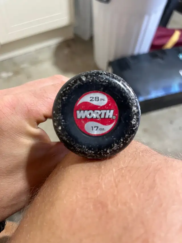 Worth Baseball Bat in Baseball & Softball in Guelph - Image 3