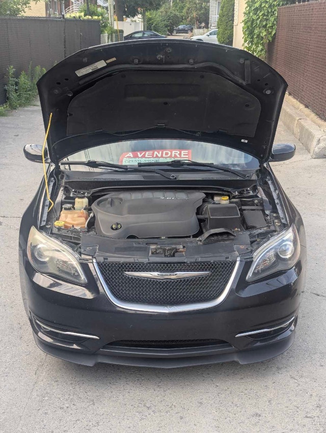 2013 Chrysler 200S V6 3.6L – 283 HP | Carfax Clean | Inspection