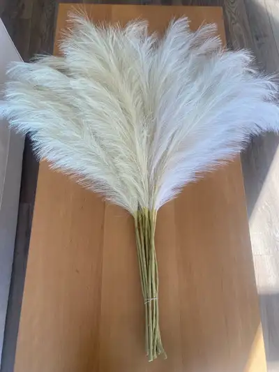 9x Artificial Pampa grass stems °, View more