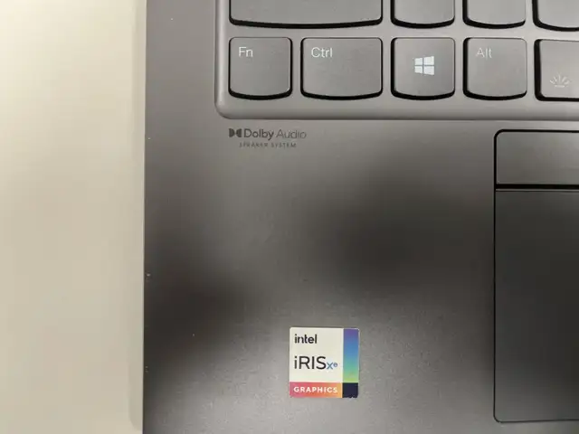 Lenovo ThinkPad T14s G2 in Laptops in Markham / York Region - Image 5