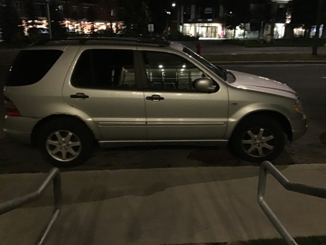 Mercedes Benz 2000 — photo 2