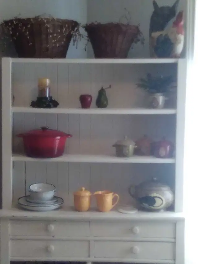 Antique Country Hutch in Bookcases & Shelving Units in London - Image 2