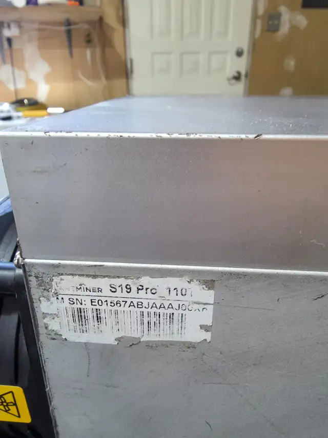 Bitcoin Miners in Other in Edmonton - Image 3