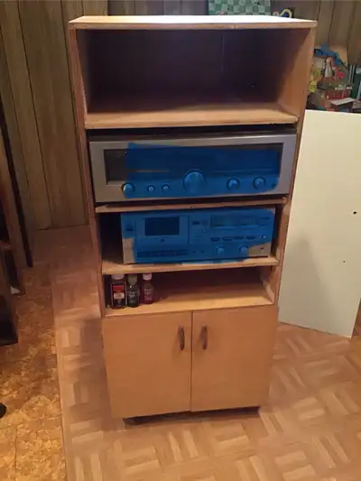 MEUBLE pour appareils 48Hx20Lx16”P, 4 tablettes+ section fermée, View more