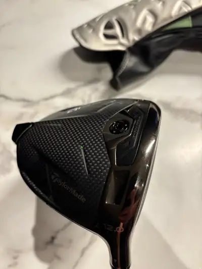 Taylormade QI 35, View more