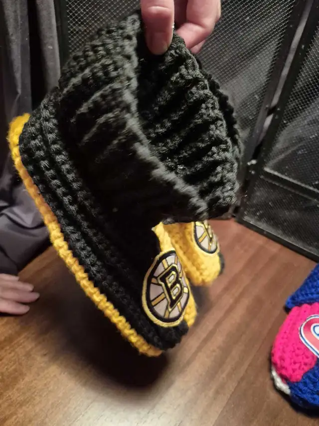 slippers64197610882817121