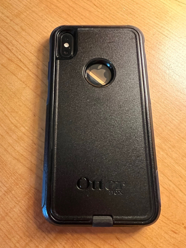 iPhone XS Max  in Cell Phones in Leamington - Image 2