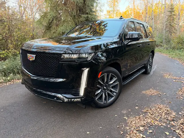 2023 Cadillac Escalade Sport 4WD | 6.2L V8 | One Owner