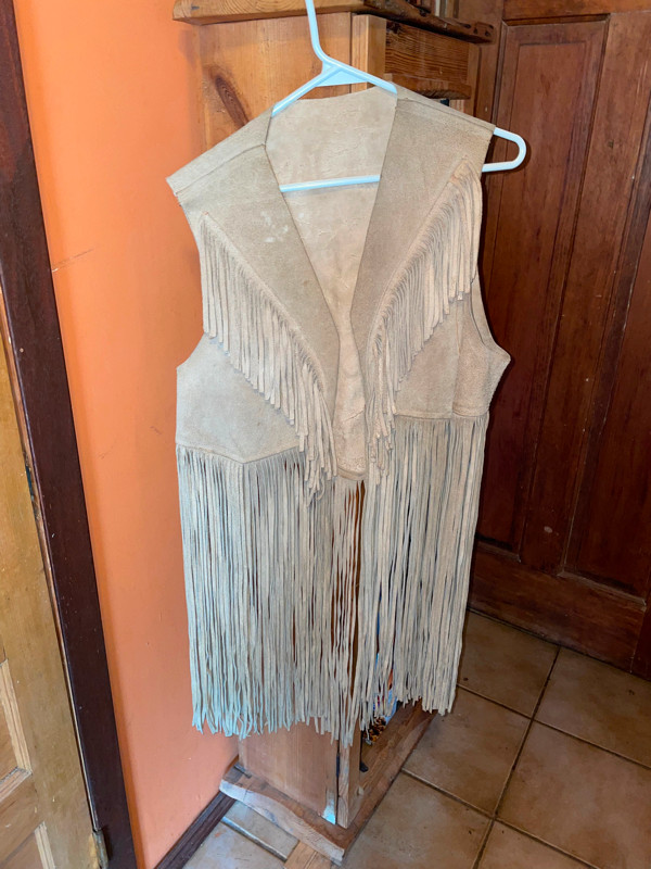 Vintage 60s/70s Leather Suede Vest with Fringes in Arts & Collectibles in Mississauga / Peel Region