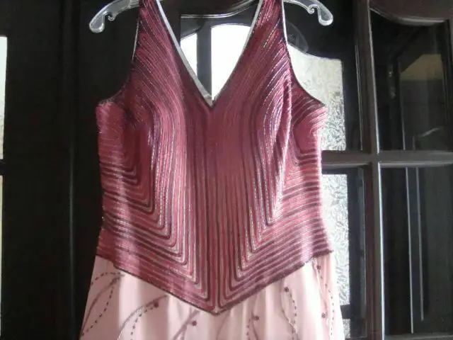 Dresses ( Evening 5 of them between size (10-16) in Women's - Dresses & Skirts in City of Montréal - Image 8