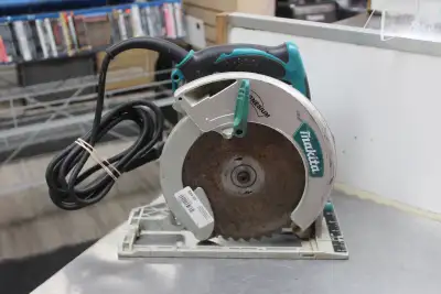 Corded Makita 8 1/4" Magnesium Circular Saw, View more