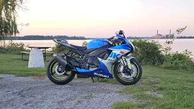 Im the 2nd owner and rides like new 15000 kms Not crashed New Q5s Oil change recently No issues and...