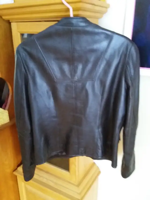 AUBAINE!!! Manteau de printemps en CUIR brun pour femmes (Large) in Women's - Tops & Outerwear in Sherbrooke - Image 3