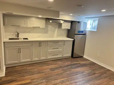 1 Bedroom Basement for Lease – Manse / Lawrence