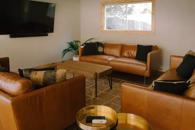 Holiday Season Rental on Fairbank Lake - Sleeps 20 in Ontario in Canada - Image 5