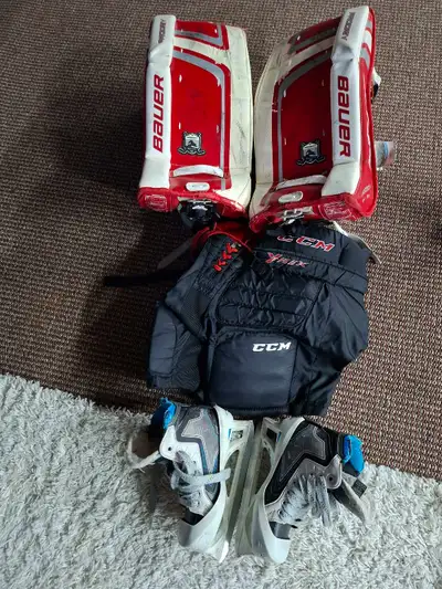 Bauer Prodigy goalie pads are 24" / 61cm. CCM X-Flex hockey pants, size L-XL. Bauer hockey skates, s...